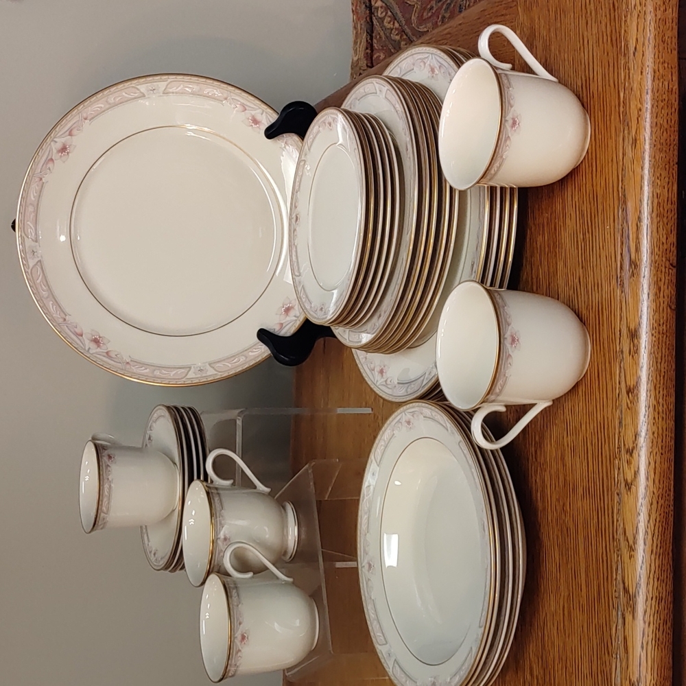 Set of Lenox